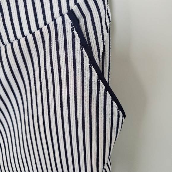 Navy/White Pinstripe Culotte pants Ladies sz: Small - Picture 5 of 6